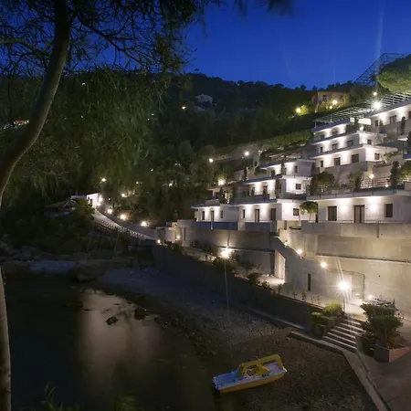 Apart Otel Blue Bay 4*