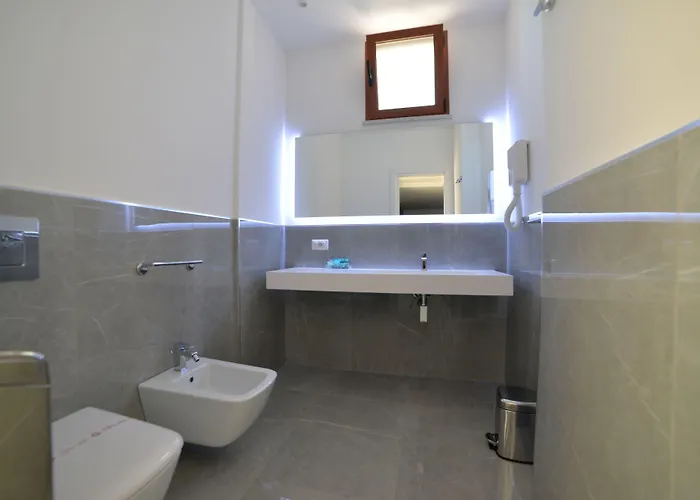 מלון דירות Blue Bay 4*