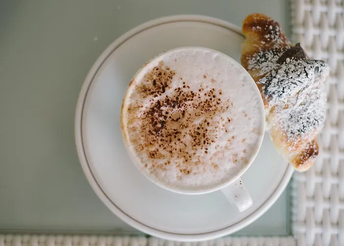 Blue Bay מלון דירות צ'פאלו