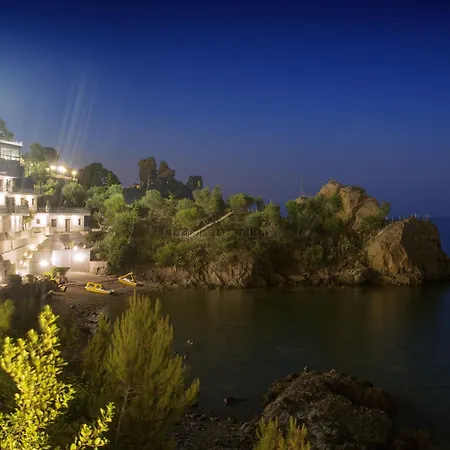 Hotel apartamentowy Blue Bay 4*