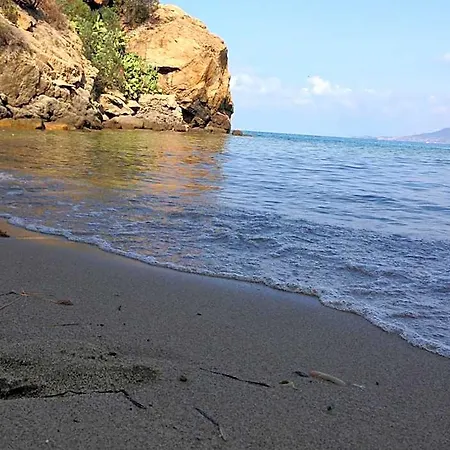 Blue Bay Ξενοδοχείο με διαμερίσματα 4*