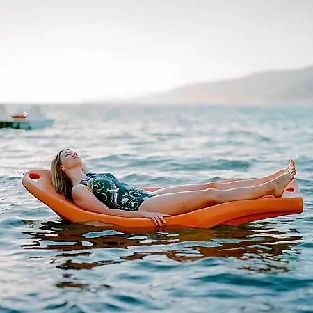 Ξενοδοχείο με διαμερίσματα Blue Bay 4*
