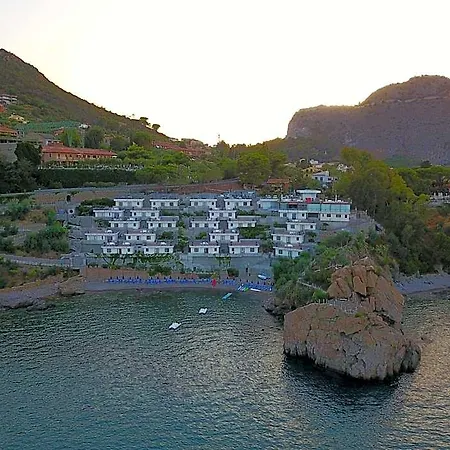 Blue Bay Ξενοδοχείο με διαμερίσματα Cefalù